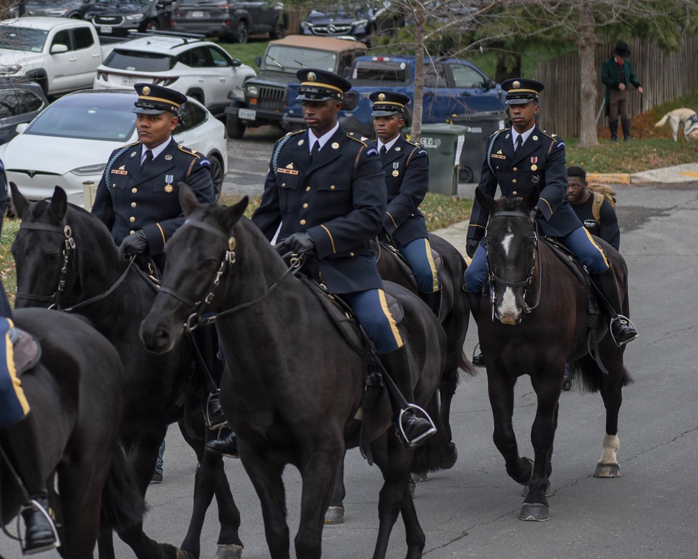 Caisson Christmas Parade in Middleburg