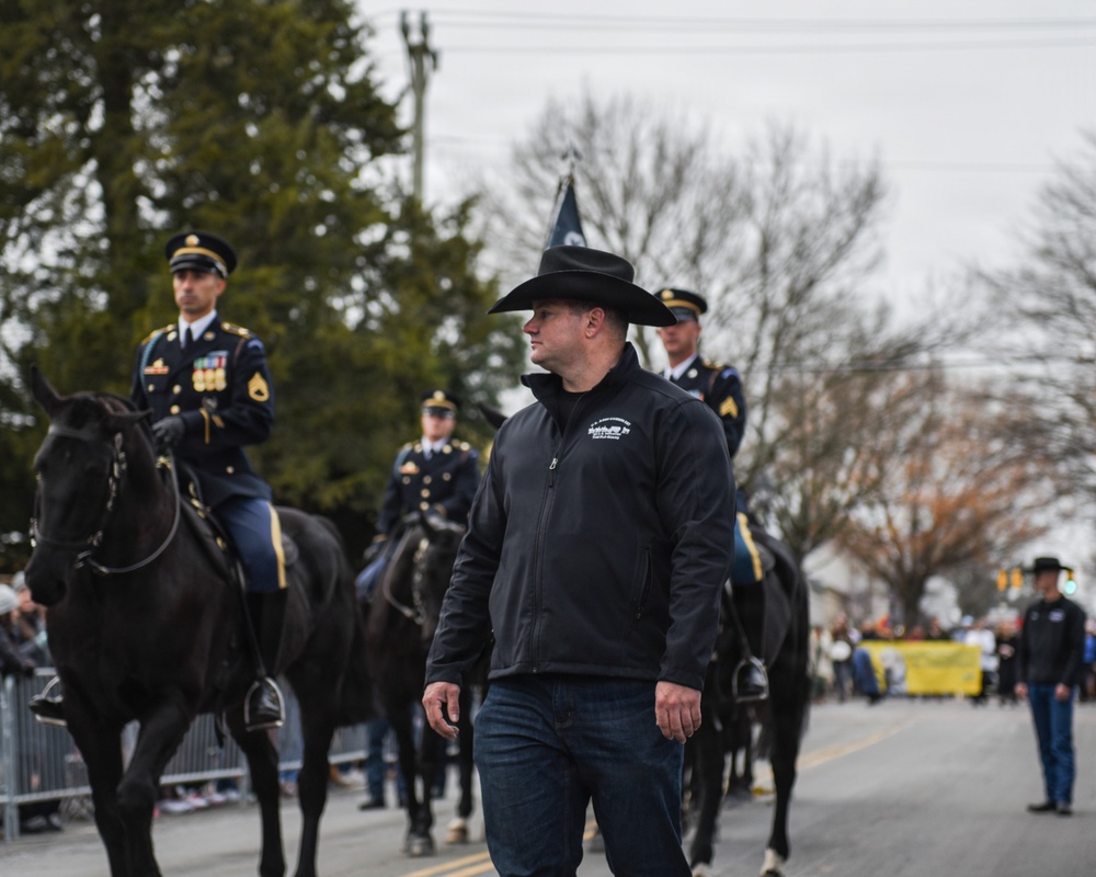 Caisson Christmas Parade in Middleburg