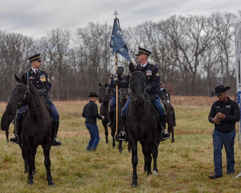 Caisson Christmas Parade in Middleburg