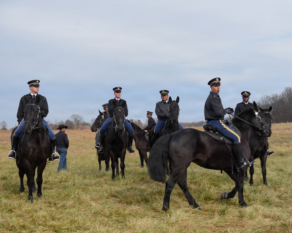 Caisson Christmas Parade in Middleburg