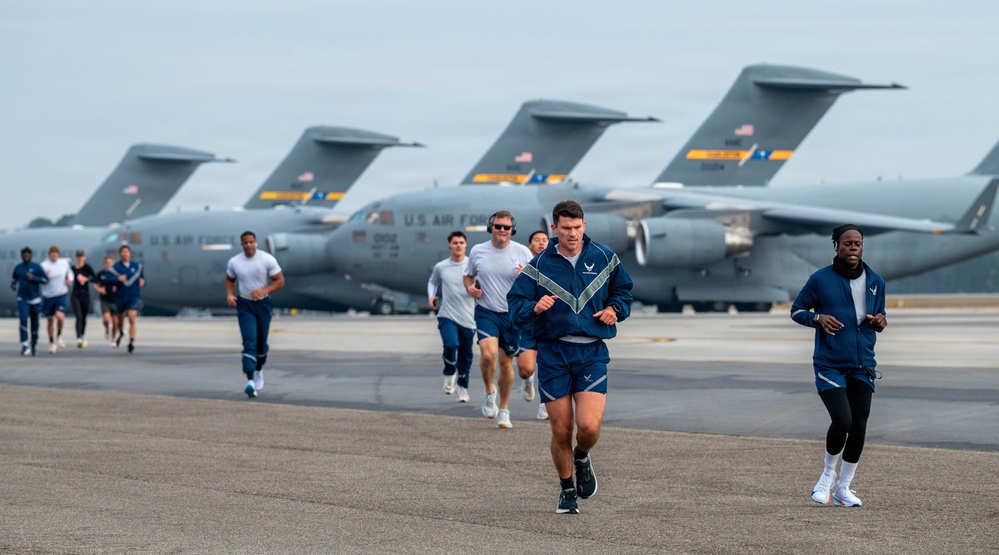 437th Airlift Wing personnel participate in flightline run