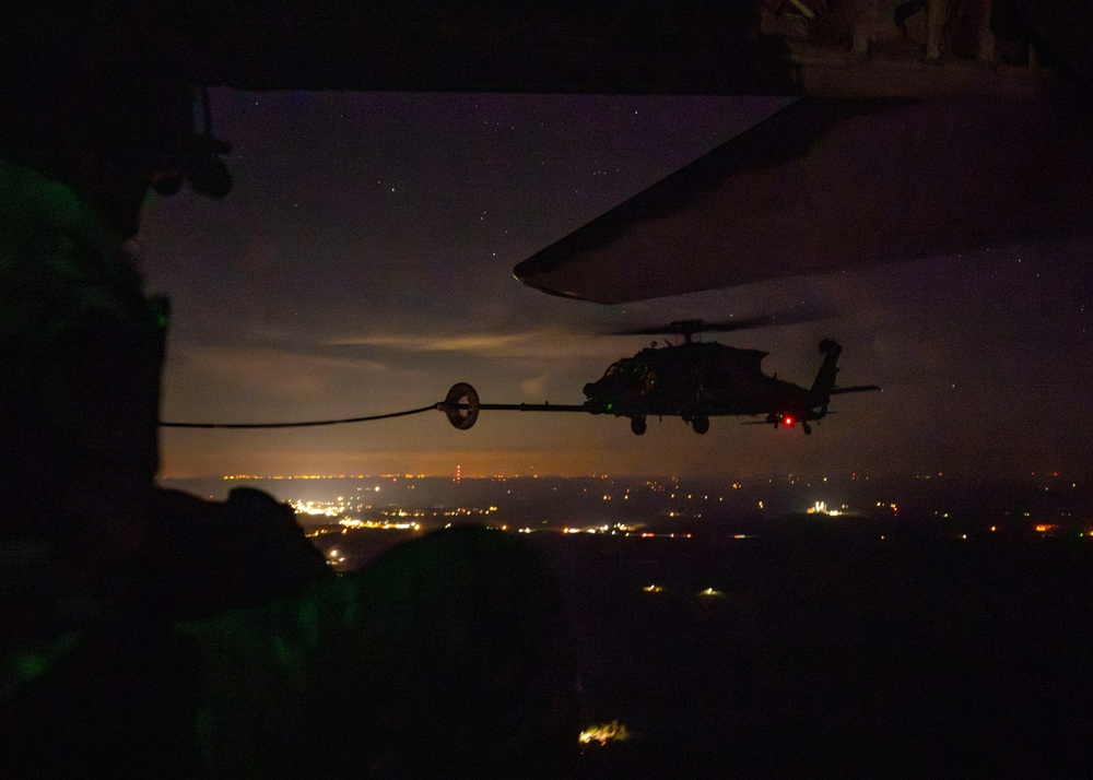 Spec ops, no pit stops: 160th SOAR, 1st SOW conduct join HAAR exercise