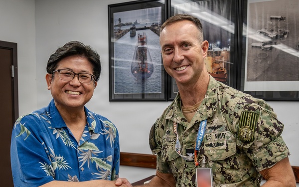 Sasebo Mayor Strengthens Ties with Pearl Harbor Naval Shipyard