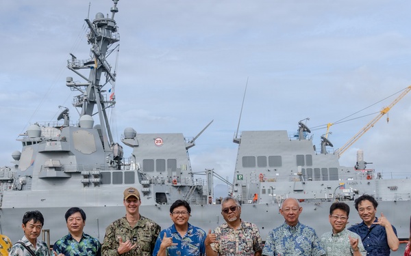 Sasebo Mayor Strengthens Ties with Pearl Harbor Naval Shipyard