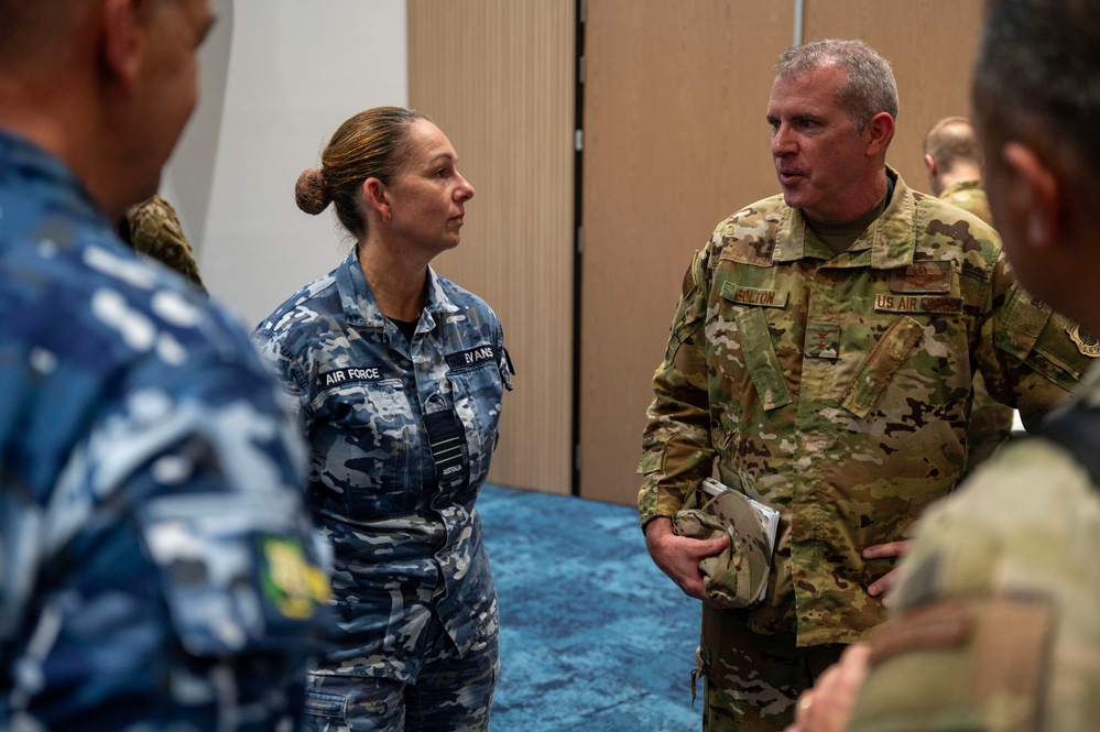 Eighteenth Air Force commander visits RAAF Base Amberley during Operation KENNEY STRIKES BACK