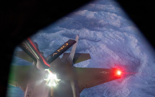 Alaskan Command integrates with USCG Kimball and B-52’s in the Gulf of Alaska