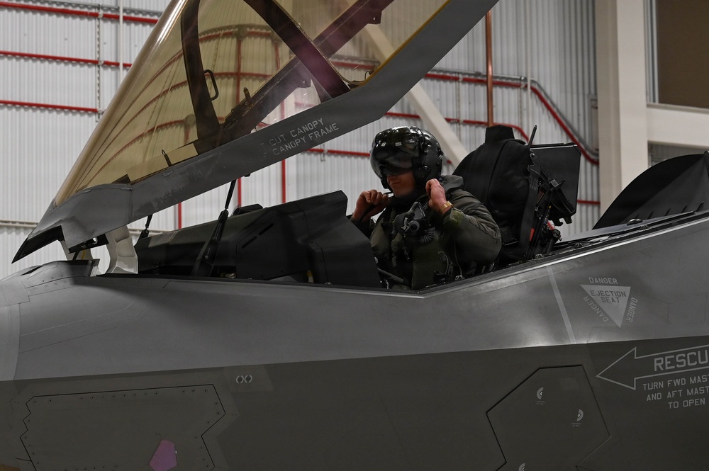 Alaskan Command executes Operation TUNDRA MERLIN