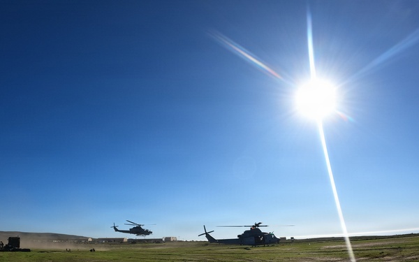 Steel Knight 25: Aces Conduct Forward Arming and Refueling