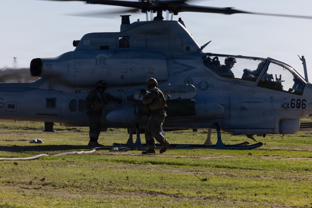 Steel Knight 25: Aces conduct forward refueling