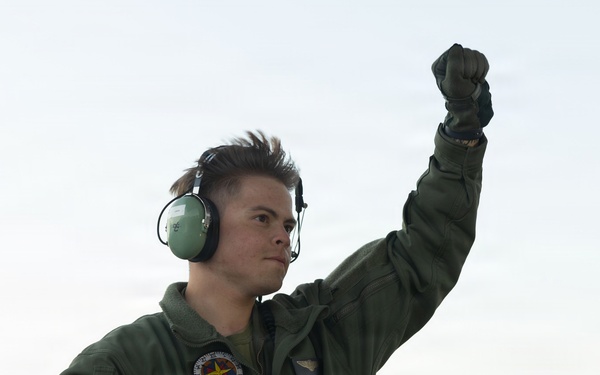 Typhoon Crossbow 26.1 | 3/12 executes HIRAIN on Iwakuni