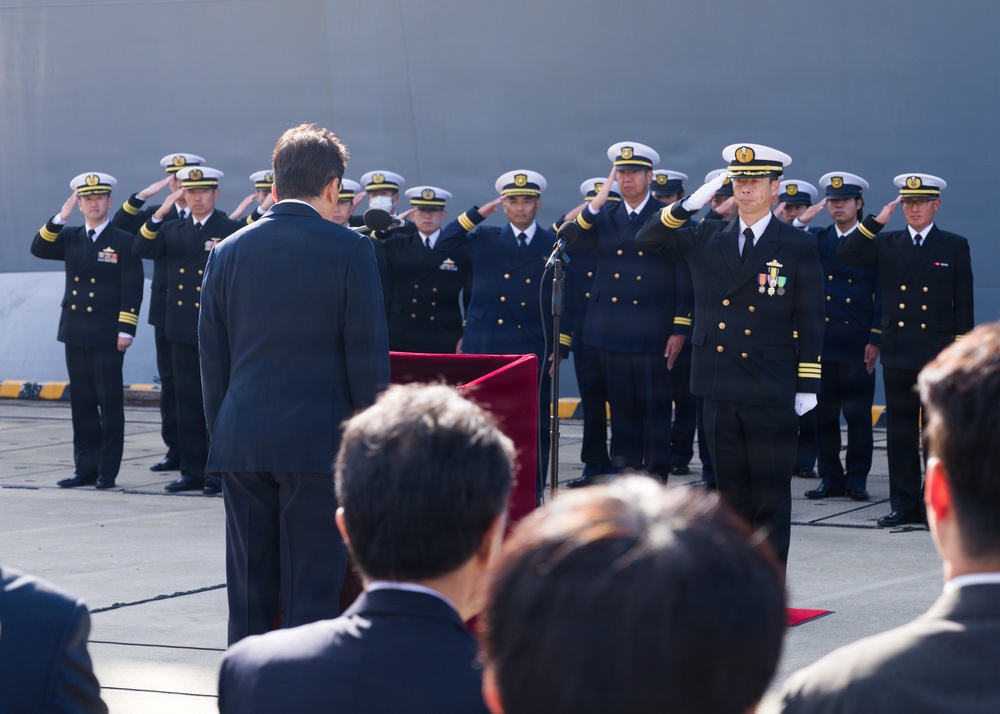Capt. Fontaine Welcomes Back JS Harusame (DD 102)