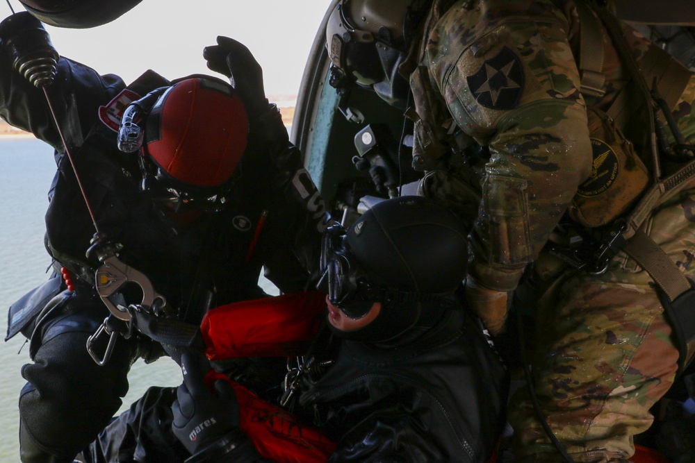 3-2 GSAB Joint Water-Evacuation Training