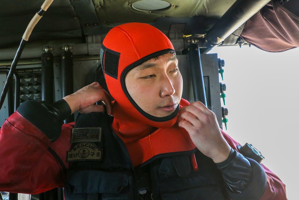 3-2 GSAB Joint Water-Evacuation Training