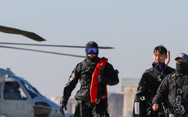 3-2 GSAB Joint Water-Evacuation Training