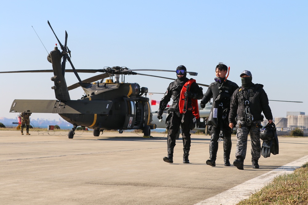 3-2 GSAB Joint Water-Evacuation Training