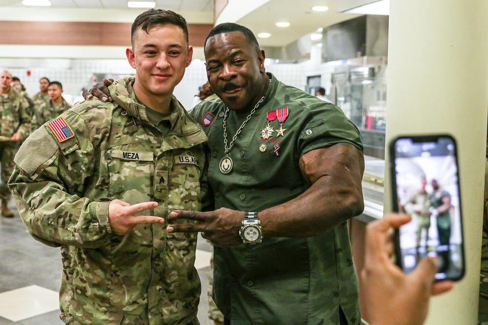 Chef Andre Rush Visits Camp Humphreys DFACs