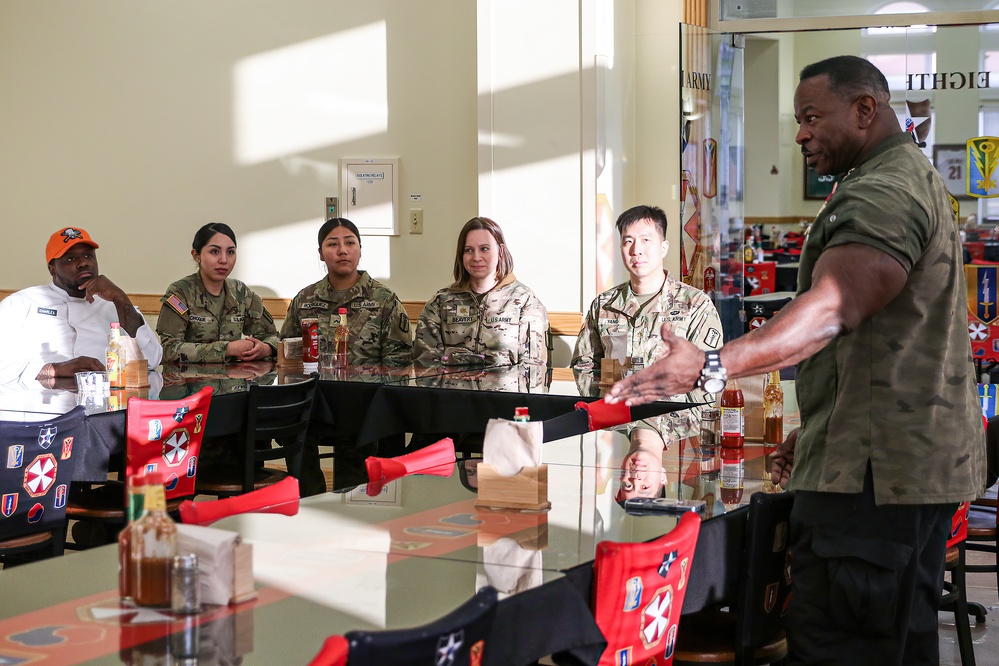 Chef Andre Rush Visits Camp Humphreys DFACs