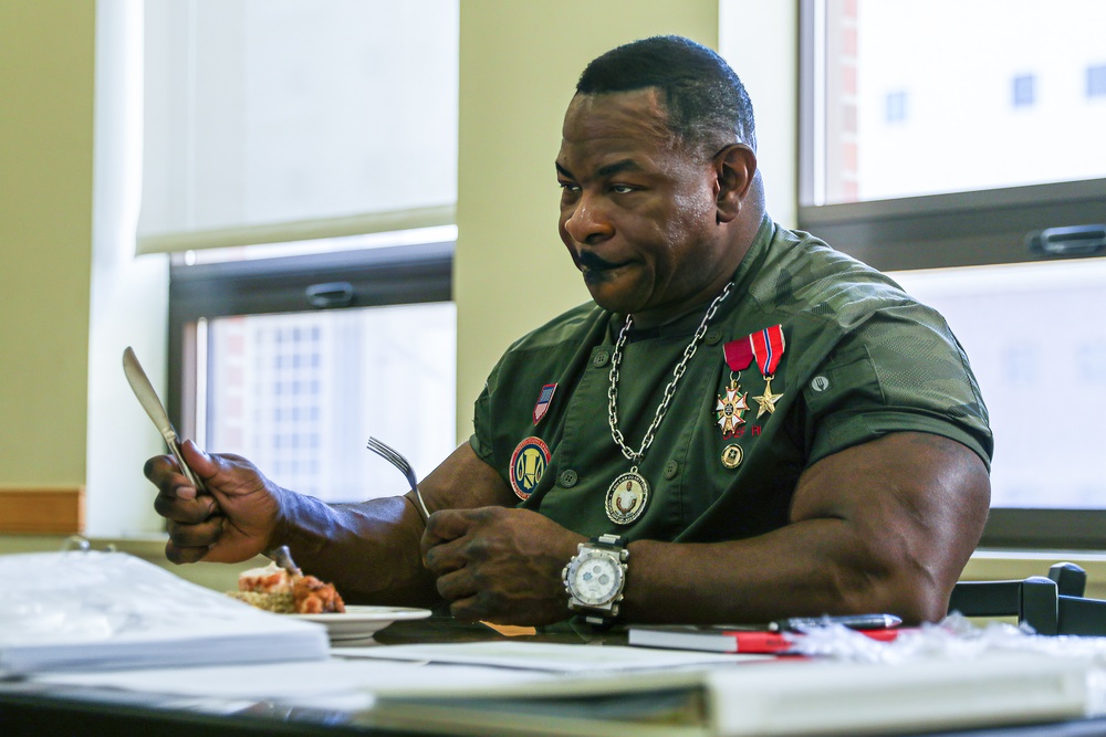 Chef Andre Rush Visits Camp Humphreys DFACs
