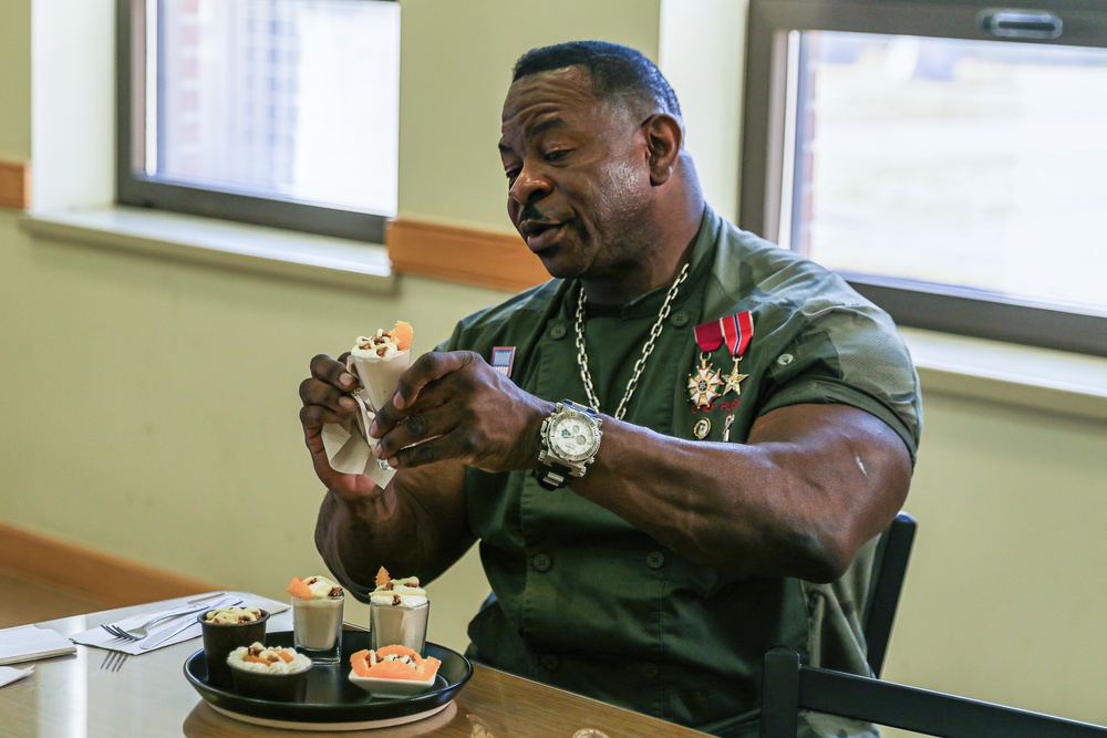 Chef Andre Rush Visits Camp Humphreys DFACs