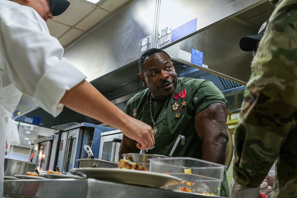 Chef Andre Rush Visits Camp Humphreys DFACs