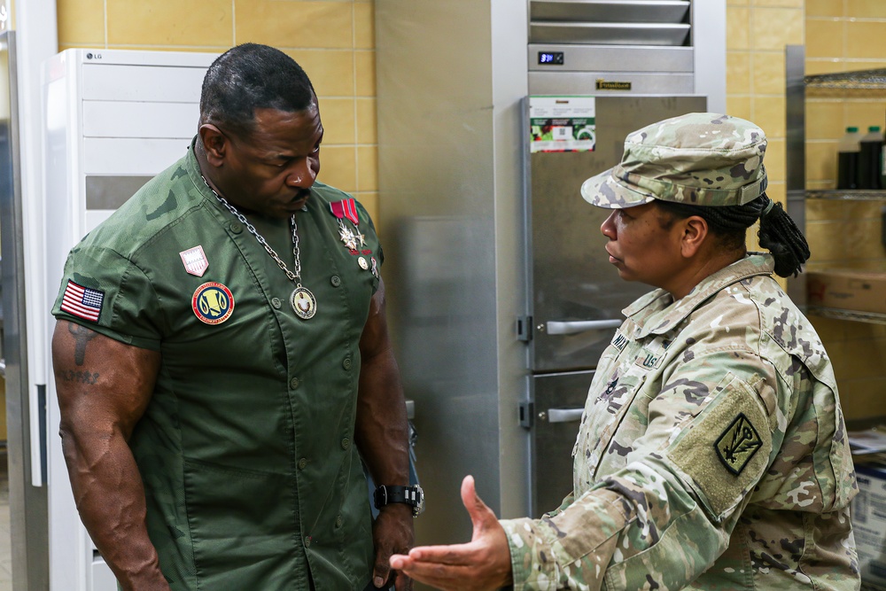 Chef Andre Rush Visits Camp Humphreys DFACs