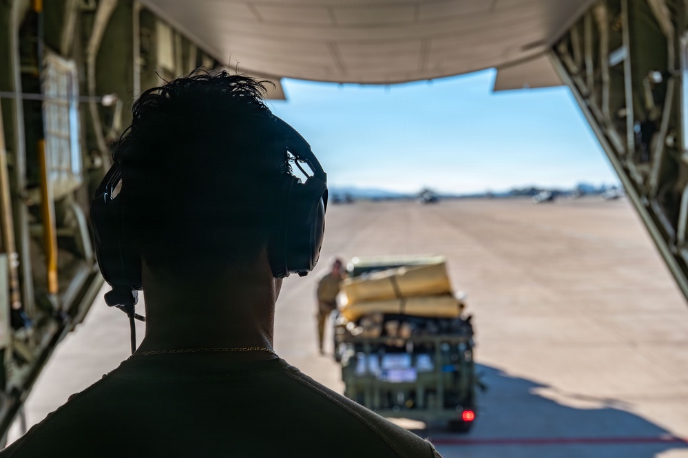 Steel Knight 25: Transport exercise