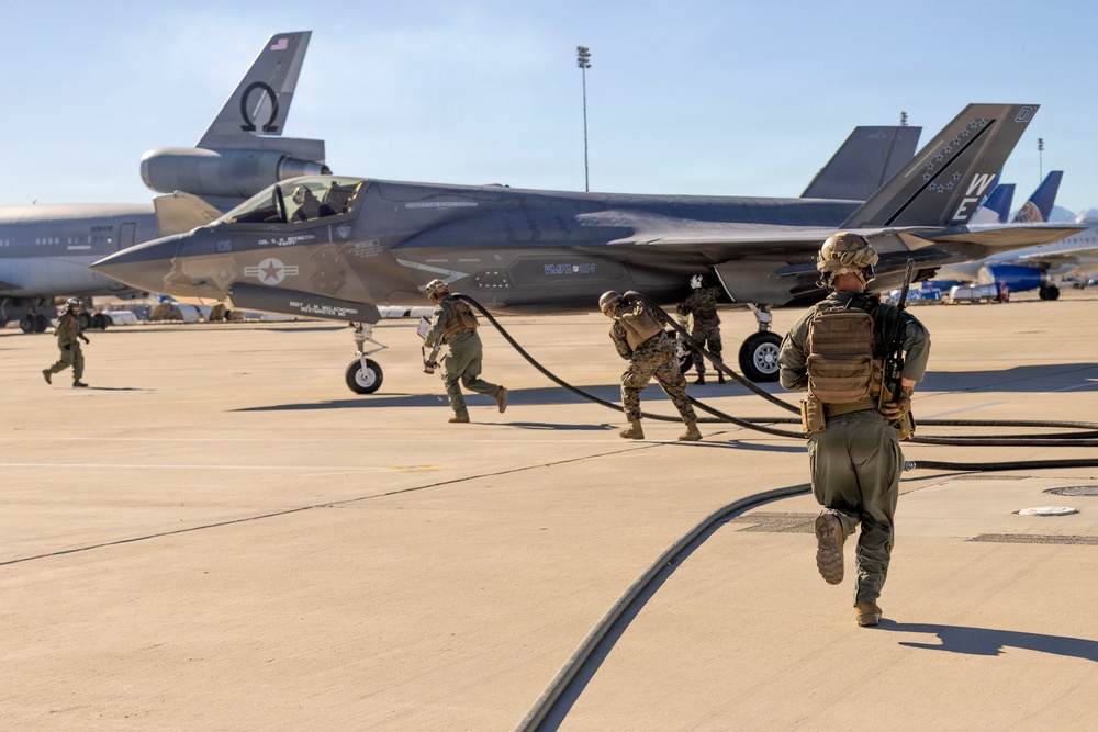 Steel Knight 25: MWSS-372 conducts FARP operations