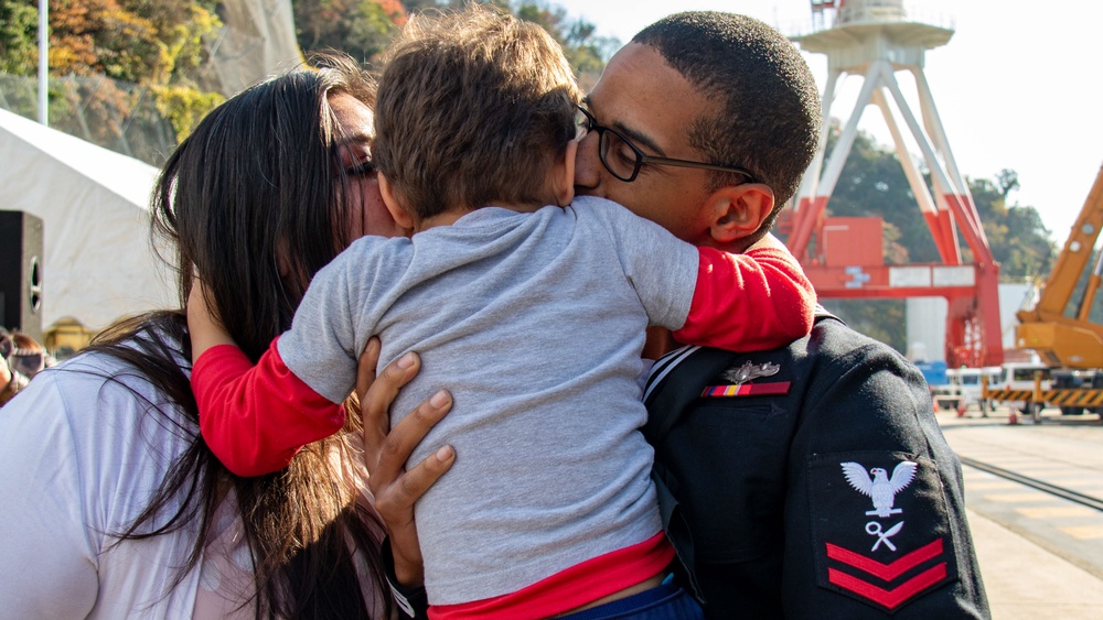 George Washington returns to Commander, Fleet Activities Yokosuka