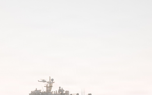 11th MEU Marines, Sailors Conduct VBSS Exercise Aboard USS Comstock