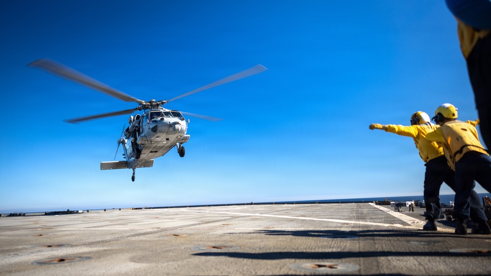 11th MEU Sailors Conduct Deck Landing Qualifications