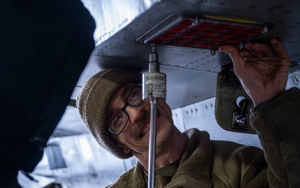 35th MXG Airmen keep the mission moving