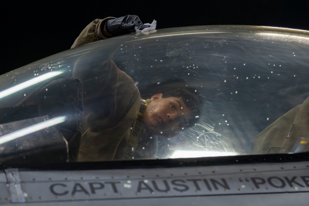 35th MXG Airmen keep the mission moving