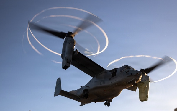 11th MEU Sailors Conduct Deck Landing Qualifications