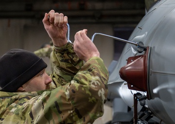 35th MXG Airmen keep the mission moving