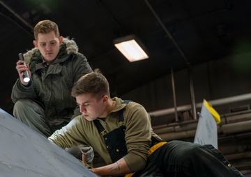 35th MXG Airmen keep the mission moving