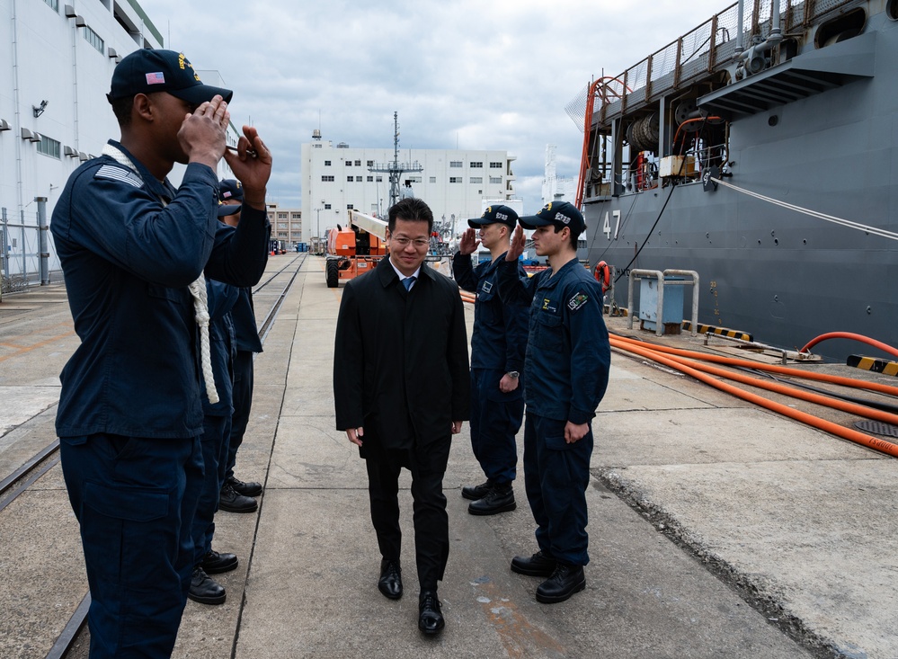 Japan Ministry of Foreign Affairs, North American Affairs Bureau, Status of Forces Agreement (SOFA) Division Director Sunao Takao Visits CFAS