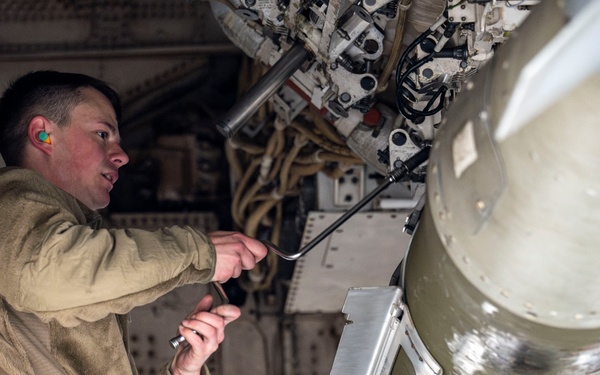 35th FW hosts B-1B Lancer and F-16 Fighting Falcon load demonstration