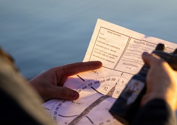 11th MEU Marines, Sailors, Pull into Port Aboard USS Comstock