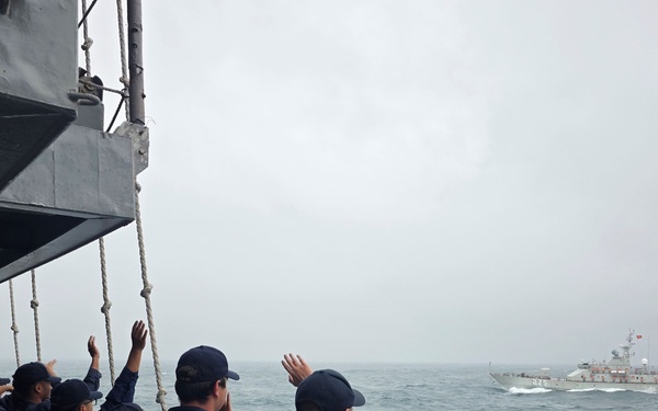USS Robert Smalls Conducts Division Tactics with Vietnam People’s Navy