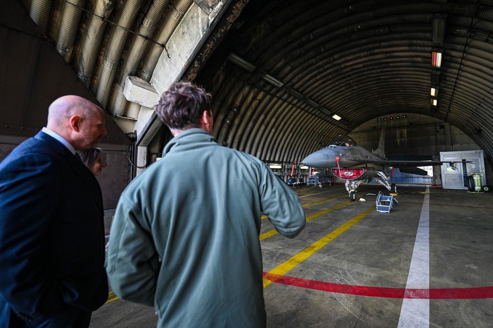 U.S. Consul General visits Spangdahlem Air Base