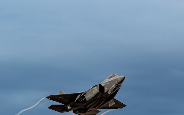 WSINT 25-B take offs