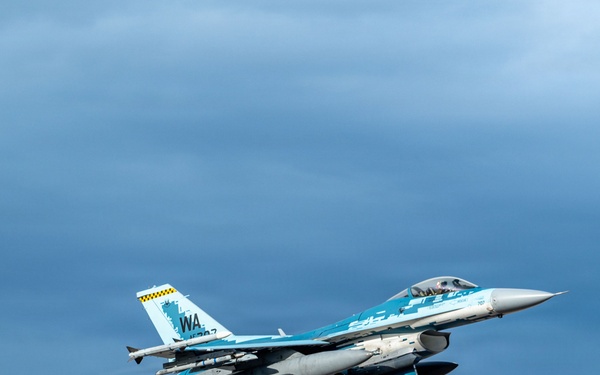 WSINT 25-B take offs