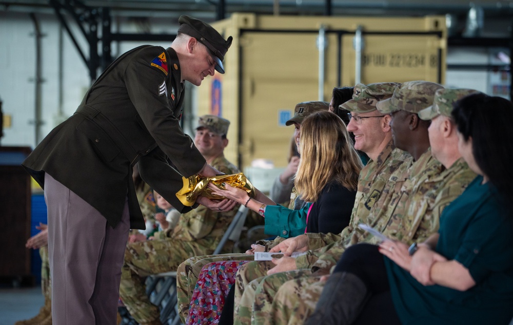 Bravo Company 1-214th General Support Aviation Battalion conducts change of command