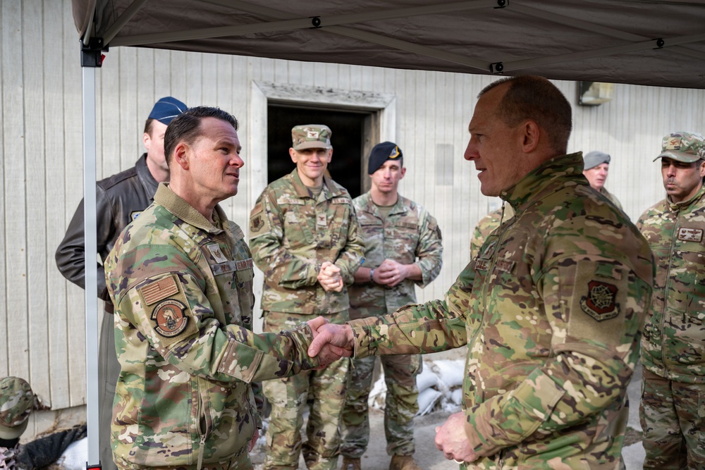 21st AF, USAFEC command team receives 436th AW immersion