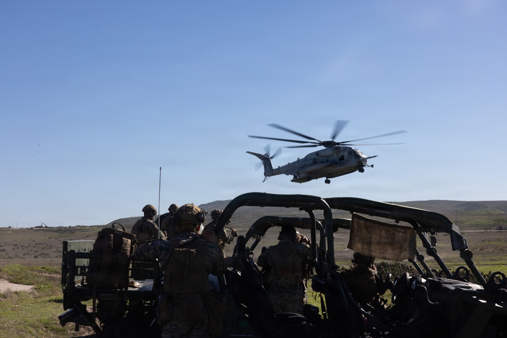 Steel Knight 25: Aces conduct forward refueling