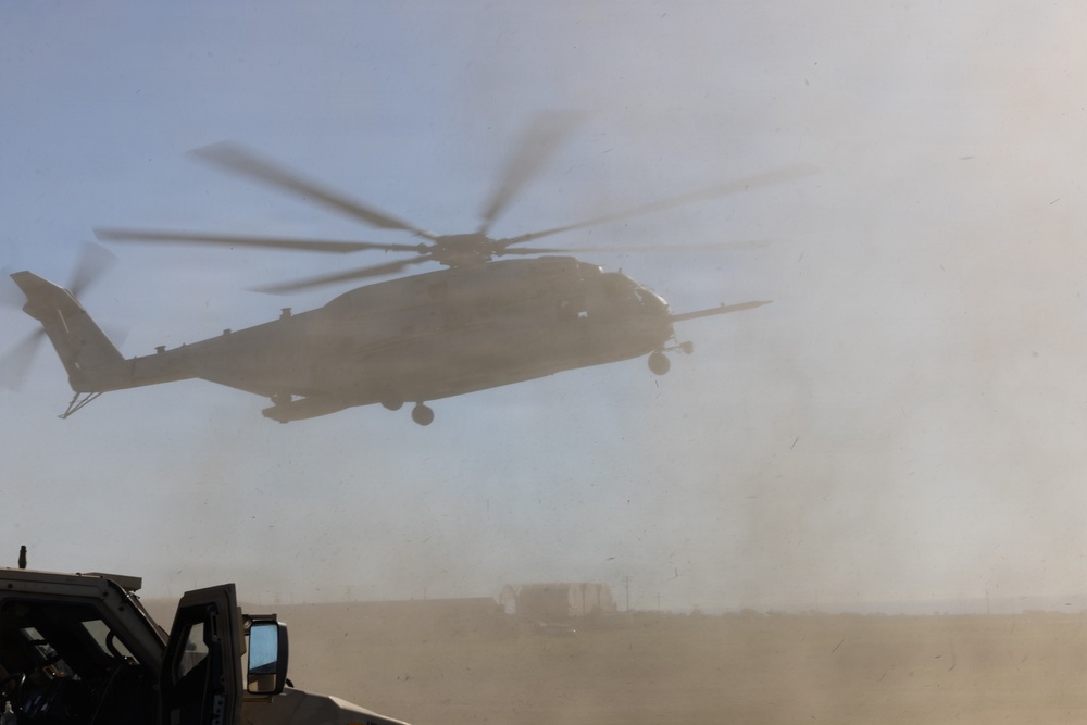 Steel Knight 25: Aces conduct forward refueling