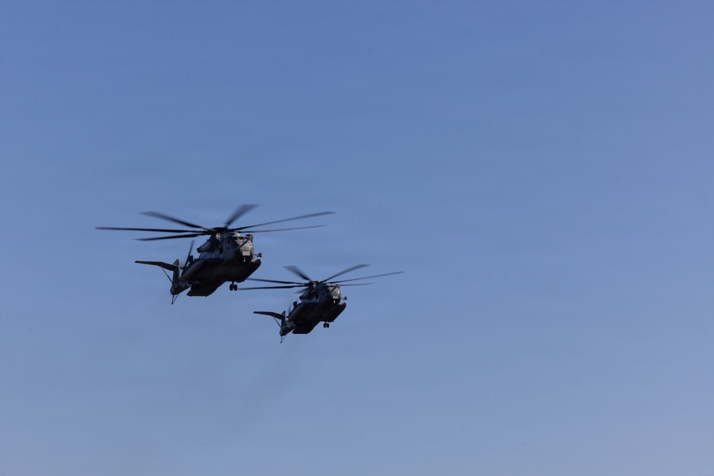 Steel Knight 25: Aces conduct forward refueling