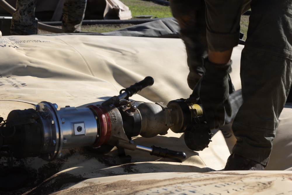 Steel Knight 25: Aces conduct forward refueling