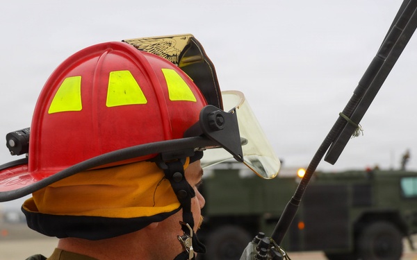 Steel Knight 25: MWSS-372 ARFF conducts simulated casualty drill at Mather node