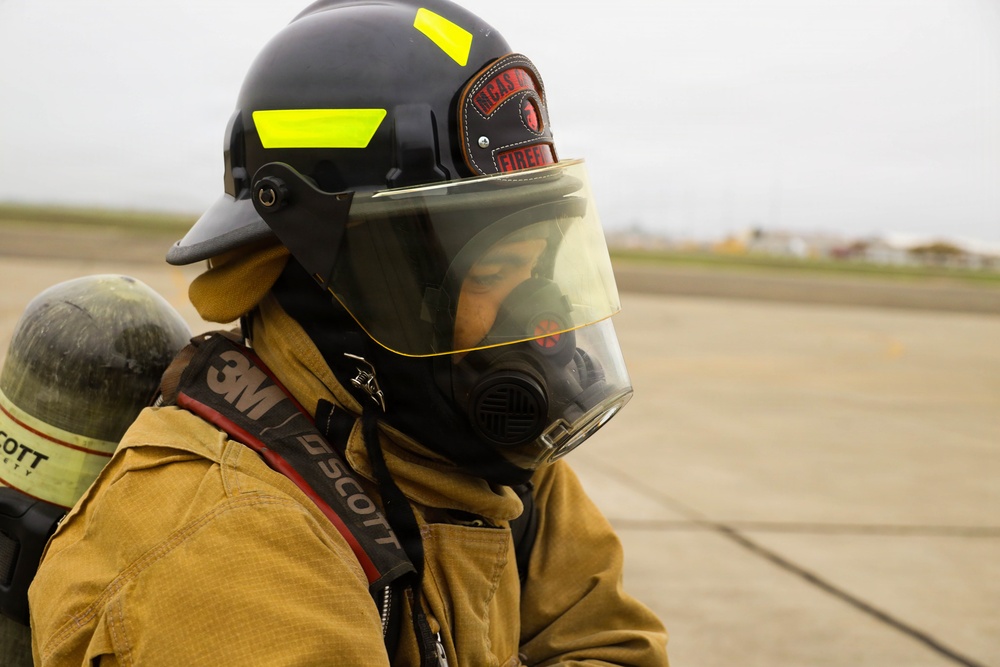 Steel Knight 25: MWSS-372 ARFF conducts simulated casualty drill at Mather node